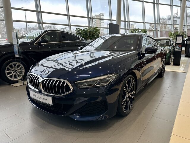 BMW 8 серии 2021