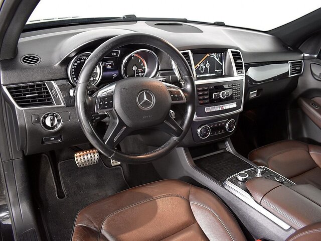 Mercedes-Benz M-Класс 2013