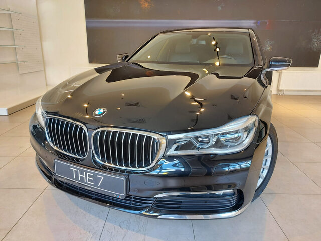 BMW 7 серии 2018